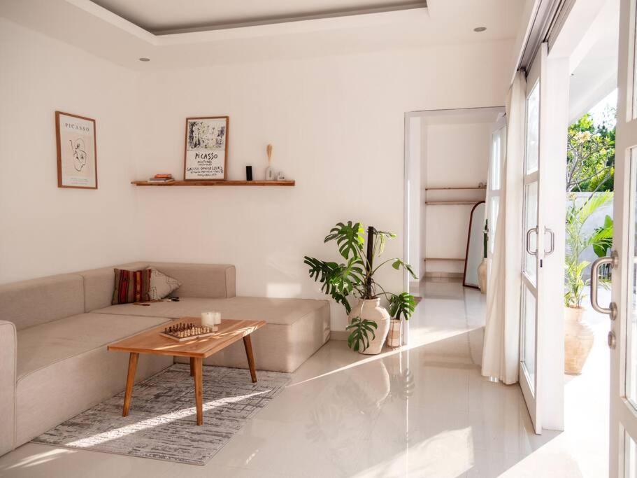 Villa Casa Majorca At Ulu à Uluwatu Extérieur photo